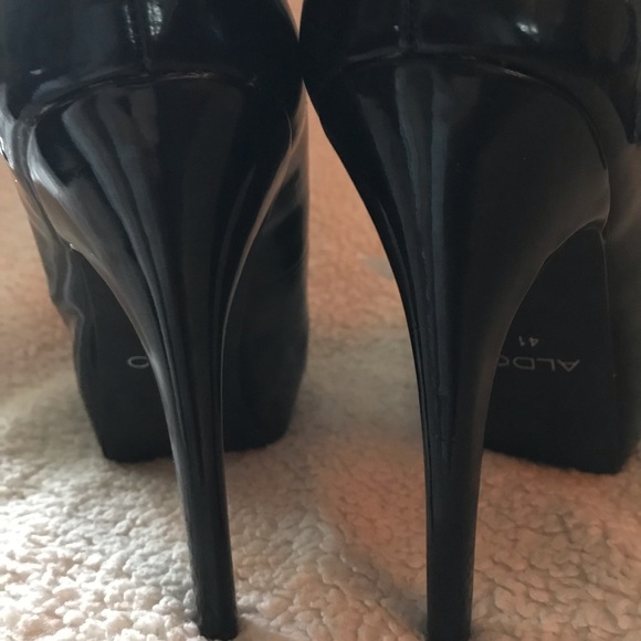 Aldo Black Patent peep toe stiletto heels, worn once to a wedding - Picture 4 of 5